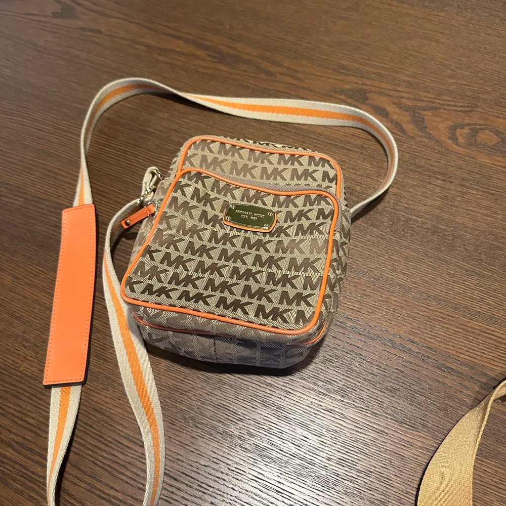 Michael Kors Signature Crossbody with Orange Trim